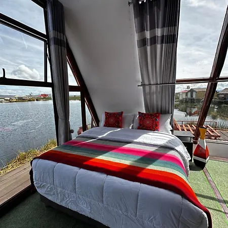 Uros Waliski Lodge Puno Exterior photo