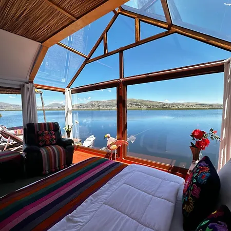 Uros Waliski Lodge Puno Exterior photo