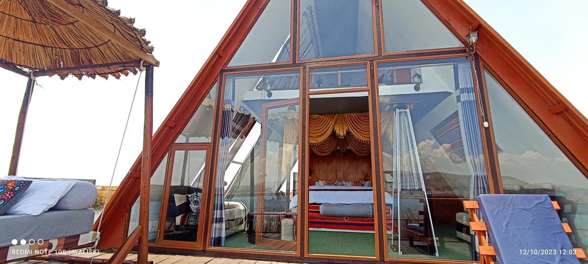 Lodge Uros Waliski Puno