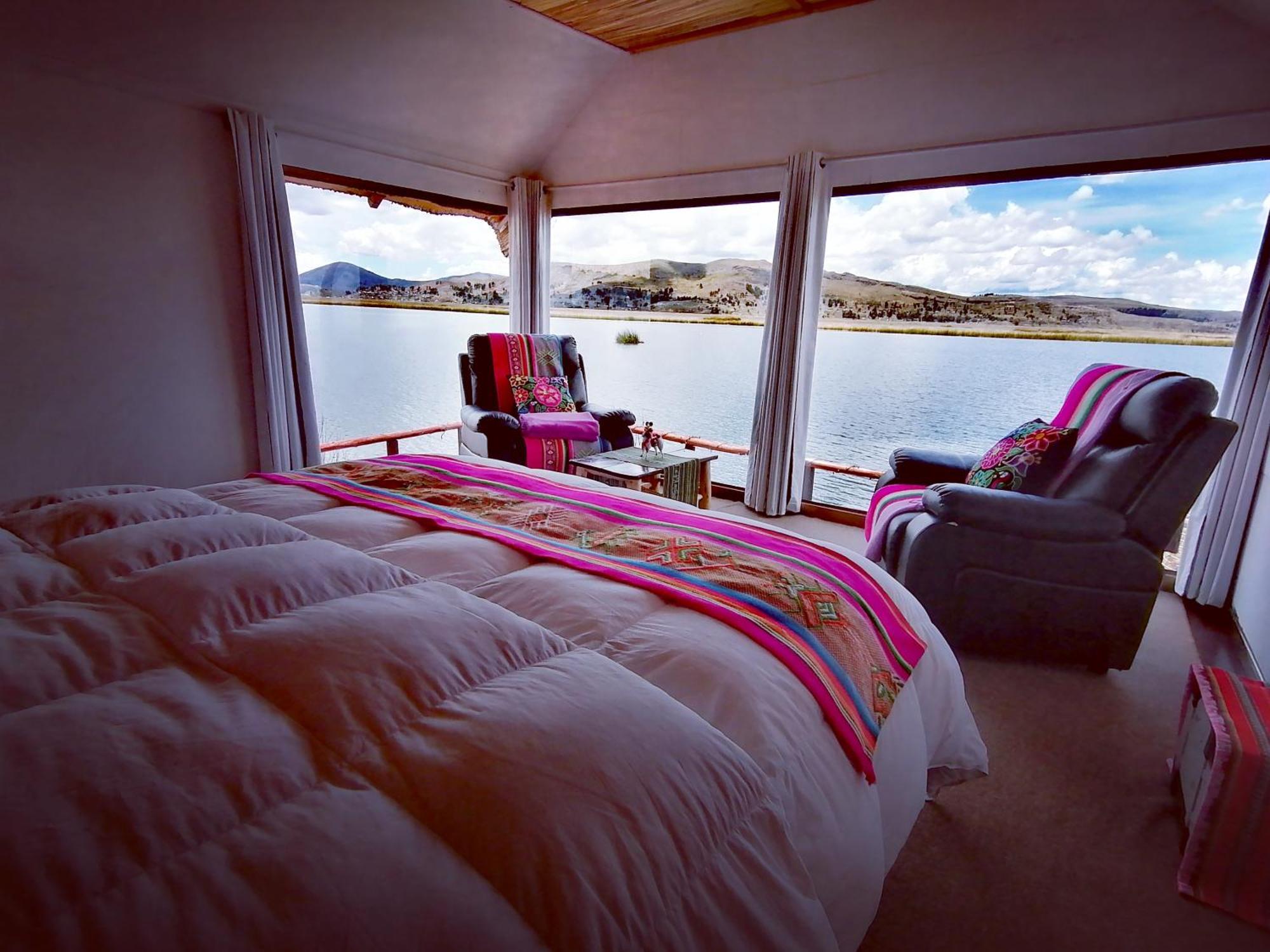 Lodge Uros Waliski Puno