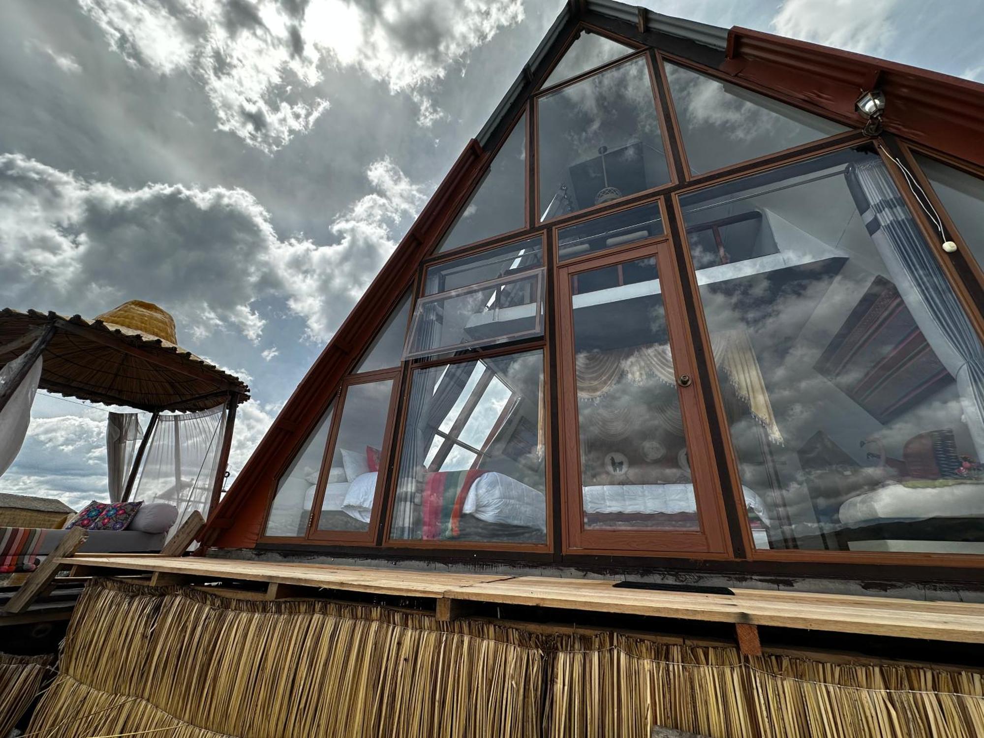 Lodge Uros Waliski *