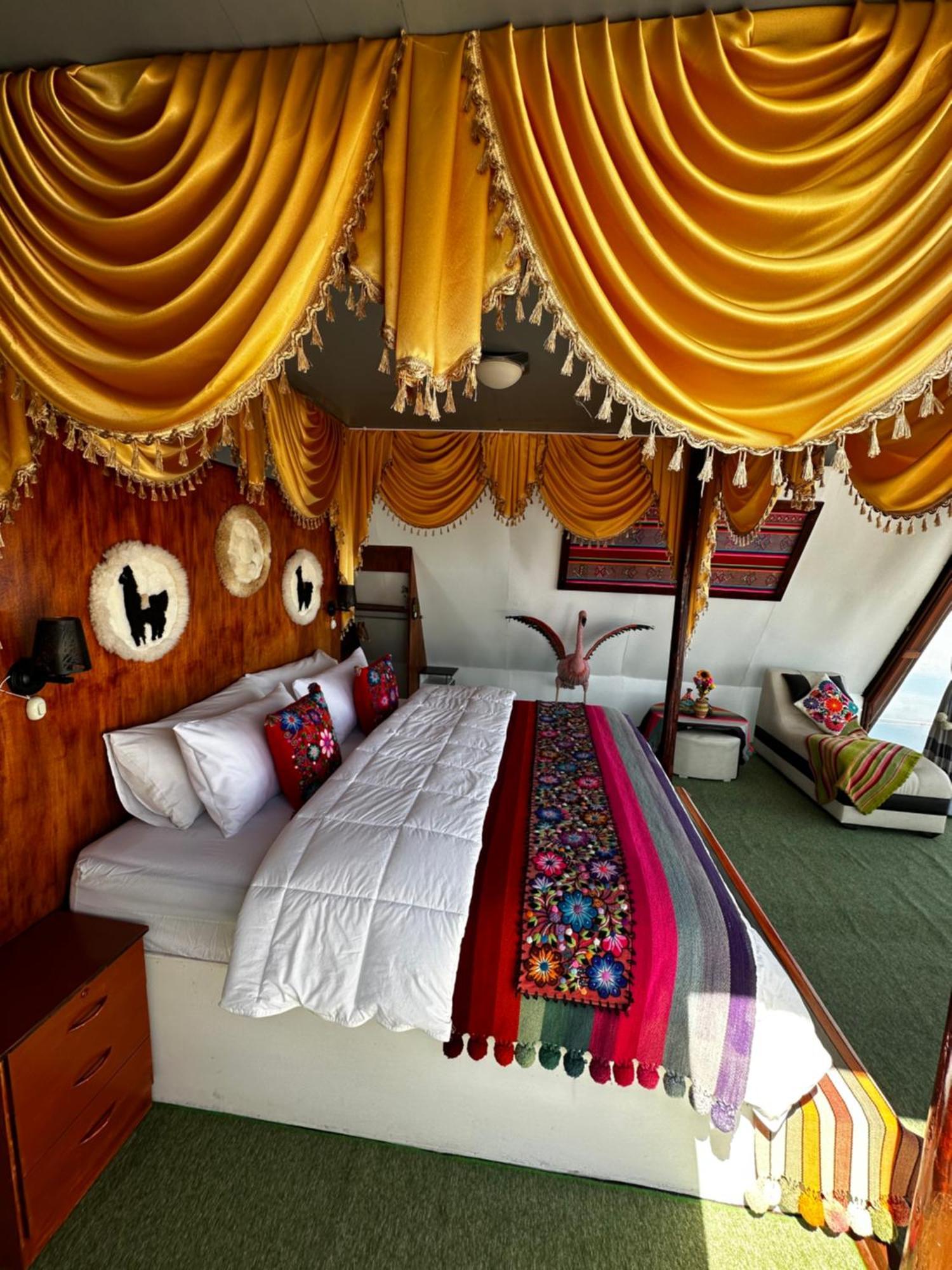 Lodge Uros Waliski *
