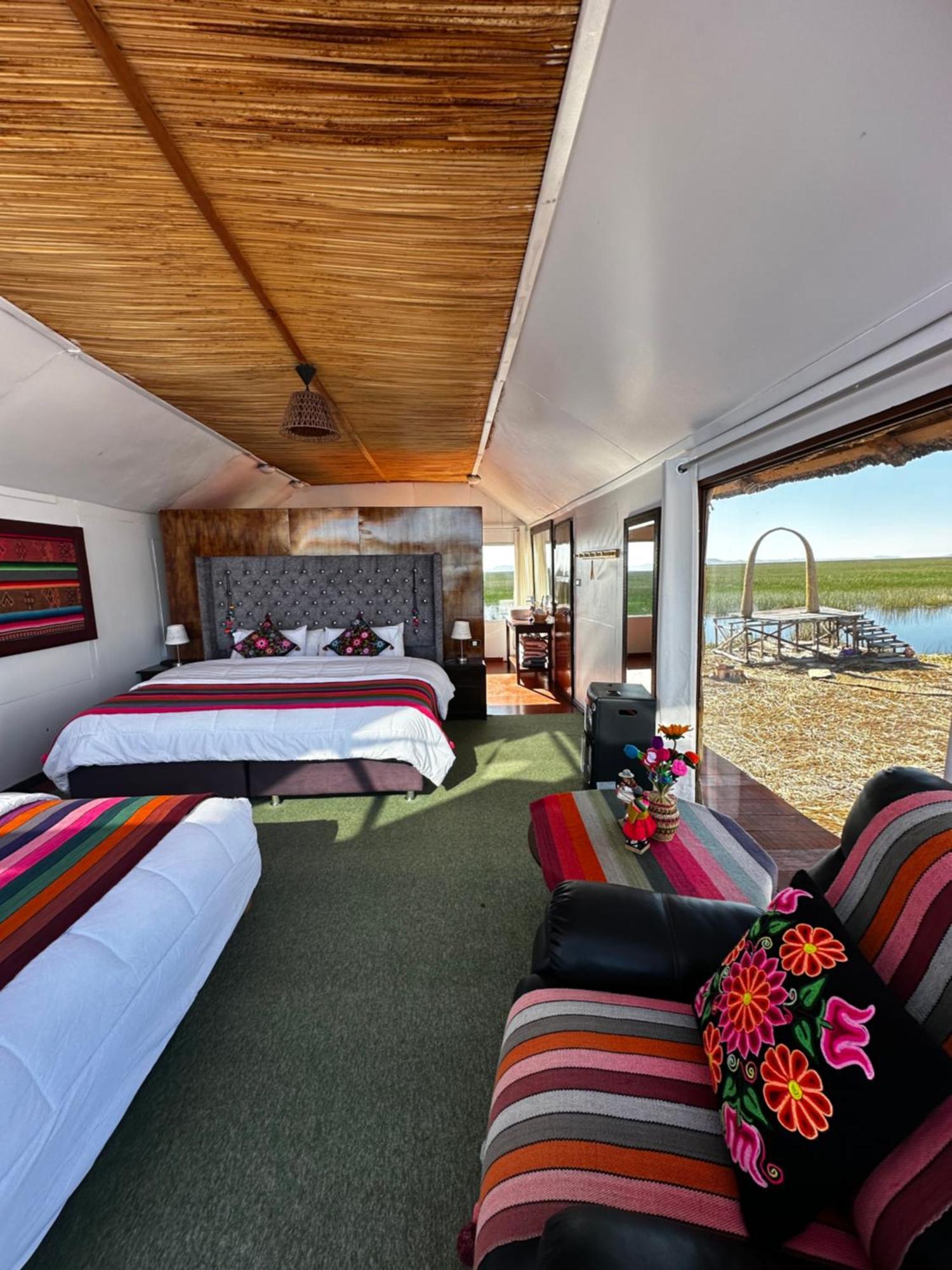 Lodge Uros Waliski Puno